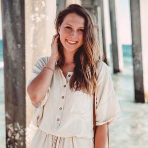 Meet your Posher, Brooke